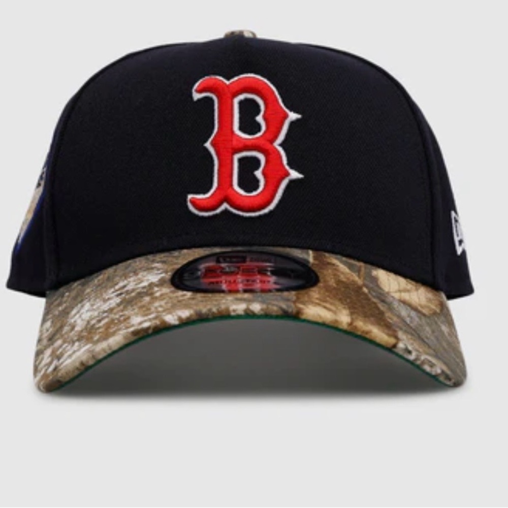 New Era Black and Camo Boston Red Sox SnapBack